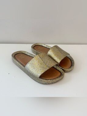 Mel by Melissa Sz 2 Girls Beach Slide Sandals Gold Glitter Slides